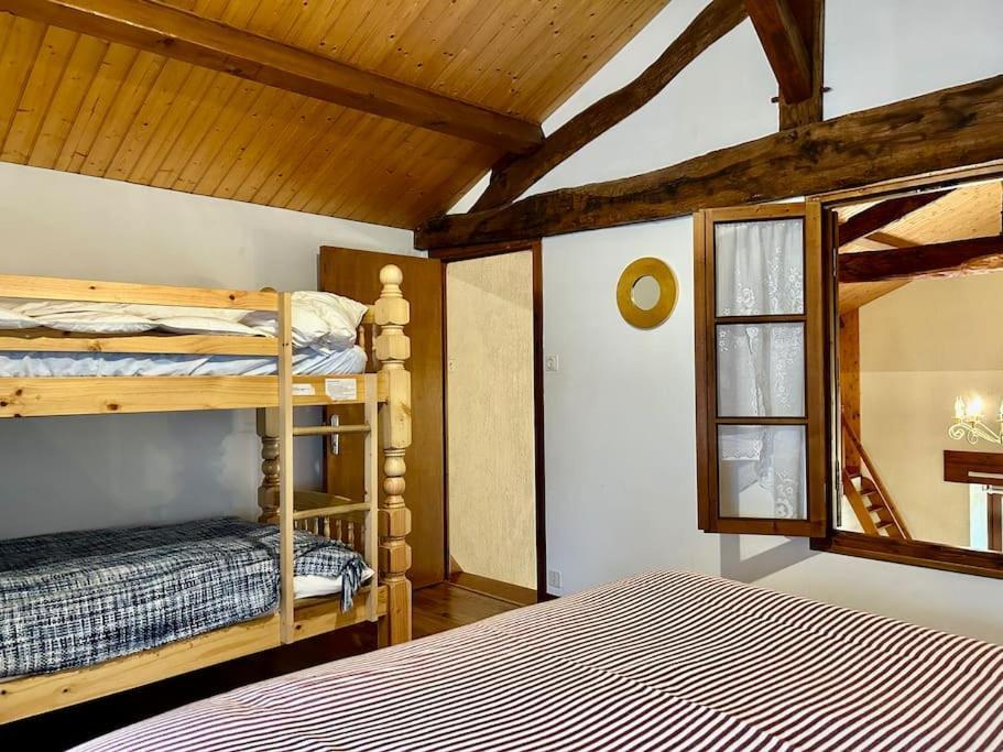 Maison Paisible Avec Lac Prive Secondigny Ngoại thất bức ảnh